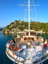 🚢 Sail into Paradise: Cruises in Turkey! 🇹🇷✨