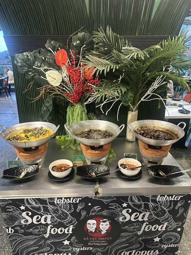最新！ベトナム🇻🇳ニャチャンで気軽に食べれるシーフードビッフェ