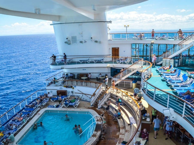 🏝️ Caribbean Princess Cruise: Sun, Fun & Endless Rum! 🍹🚢