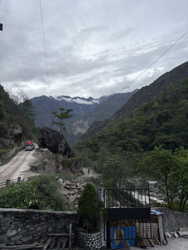 Epic Road to Annapurna