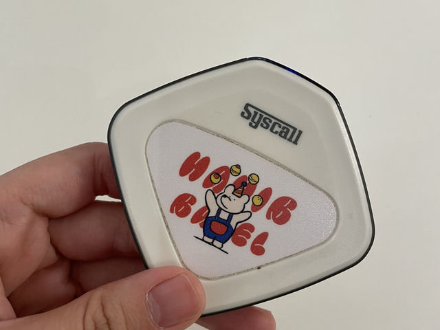 한입에 왕! 먹을 수 있는 베이글이 먹고 싶다면? “한입베이글“