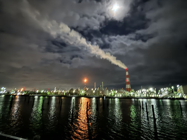  四日市：工業旅行的魅力🏭🌌