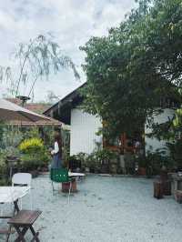 คาเฟ่เปิดใหม่สไตล์โฮมมี่ย่านศรีราชา