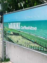 Waikiki Coffee Wave - คาเฟ่สไตล์บีชคลับ