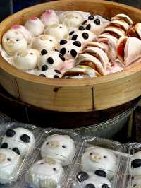 A Chill Day in Kobe – Buns, Strolls & Harbor Views