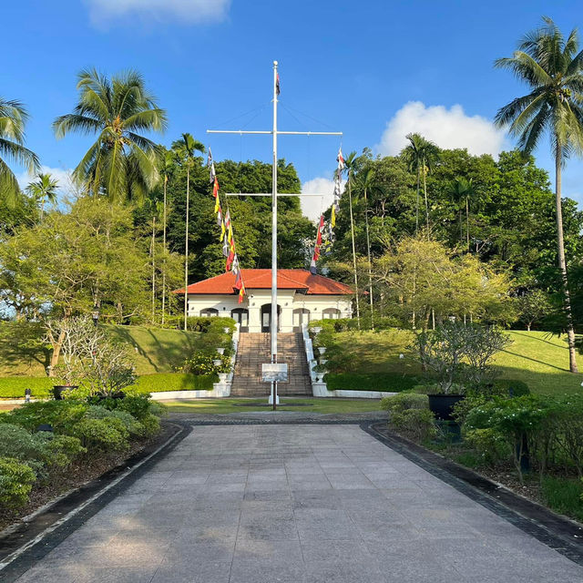 Fort Canning Morning & a Flaky Start at Tiong Bahru Bakery