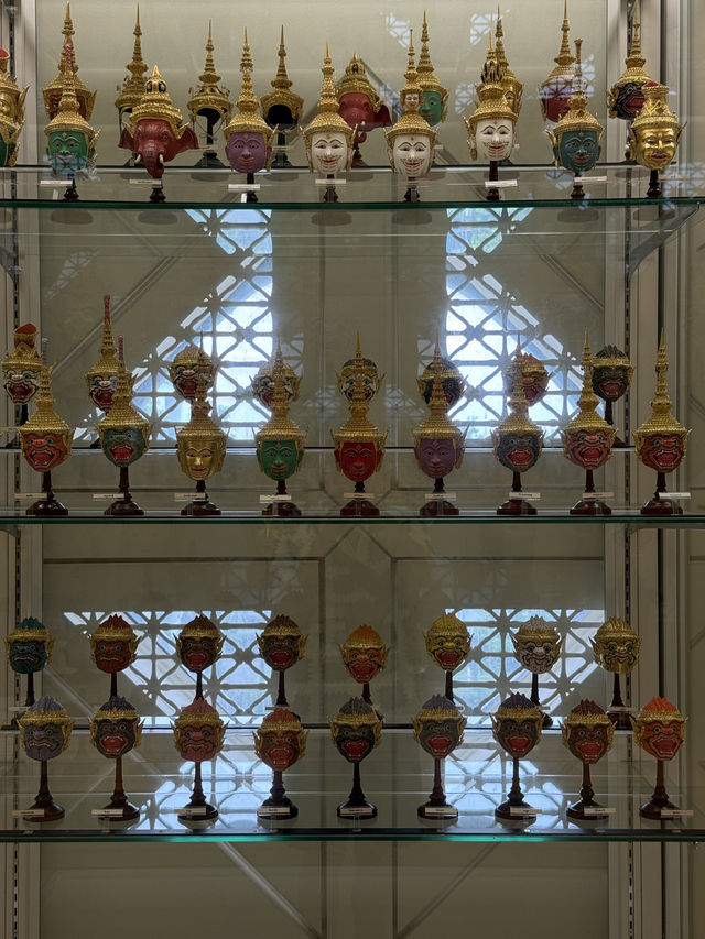 Floor After Floor Of Incredible Art At MOCA Bangkok - You Have To See This!