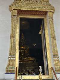 The Grandeur of Wat Suthat