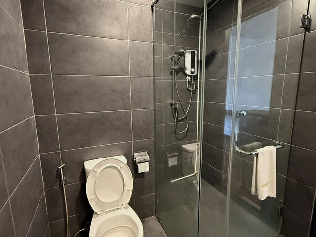 Roxy Sematan Beach Resort🌴🏡