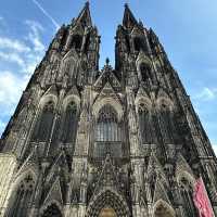 A Summer Visit to Cologne Cathedral: Gothic Grandeur Under the Sun