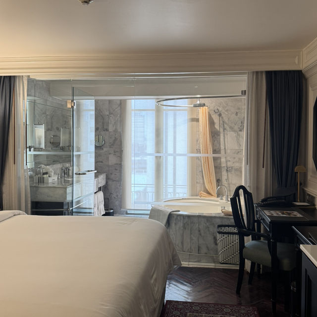 Akara Bangkok: Quiet Luxury on a budget