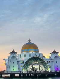 A Serene & Scenic Visit – Malacca Straits Mosque