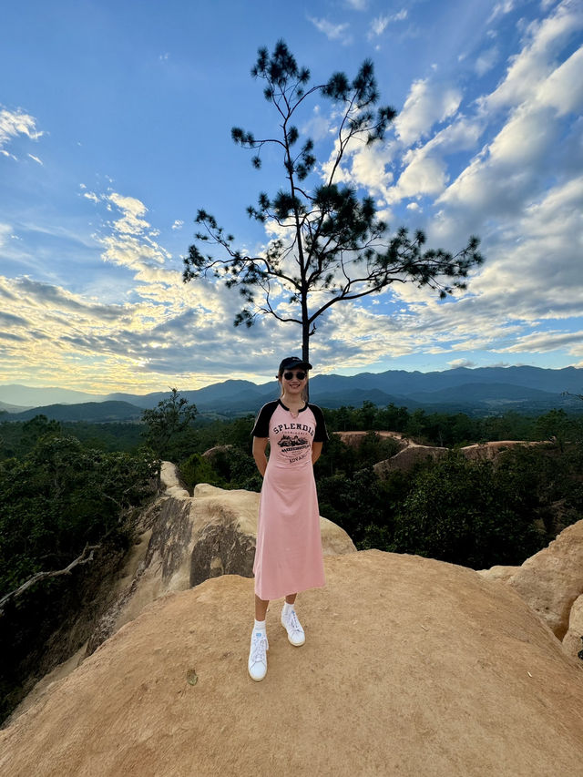 GOLDEN HOUR MAGIC IN PAI 🌅
