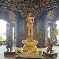 ปราสาทไม้สวยงามระดับโลก