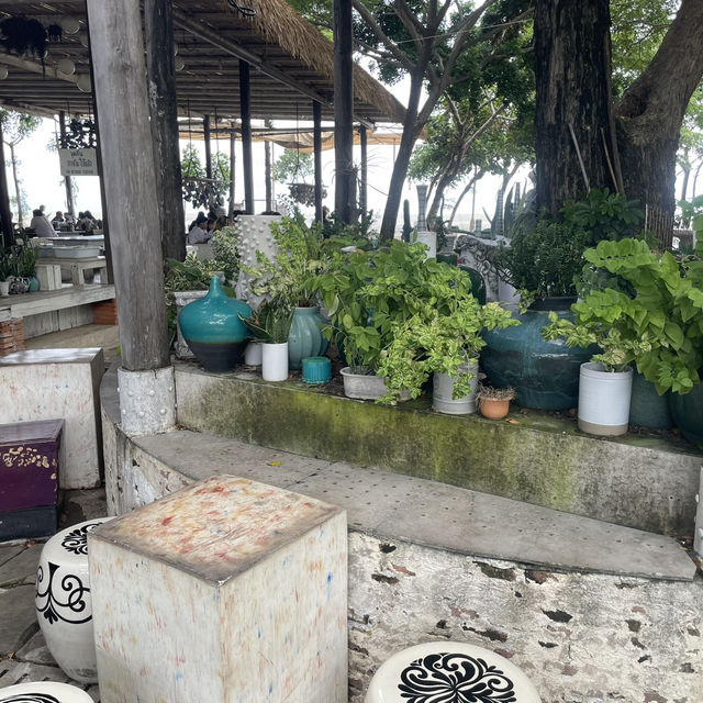 ร้านอาฟเตอร์นูน บางปู คาเฟ่ริมทะเลบรรยากาศดี