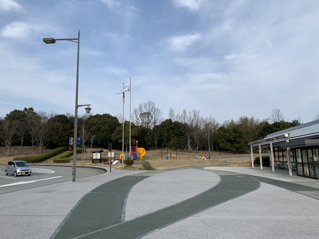 🚗 Rest & Recharge at Kamiita Service Area (Westbound)
