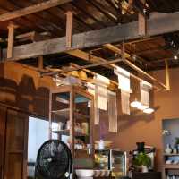 Ogi Bake and Bar คาเฟ่ลับในอ่างศิลา