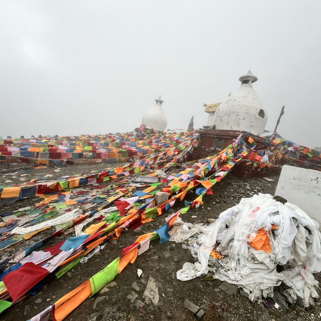  🌨 Zheduo Mountain — First Gateway to Tibet, Last Stop in Sichuan