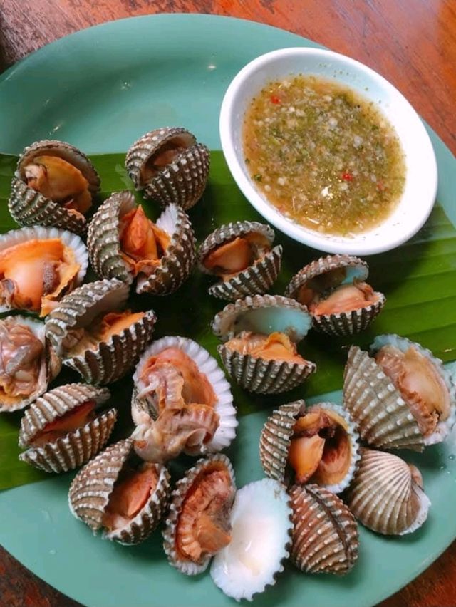นิยมแซ่บ ณ ศาลายา