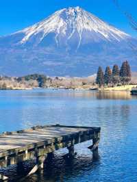 ทะเลสาบทานุกิ (Lake Tanuki)