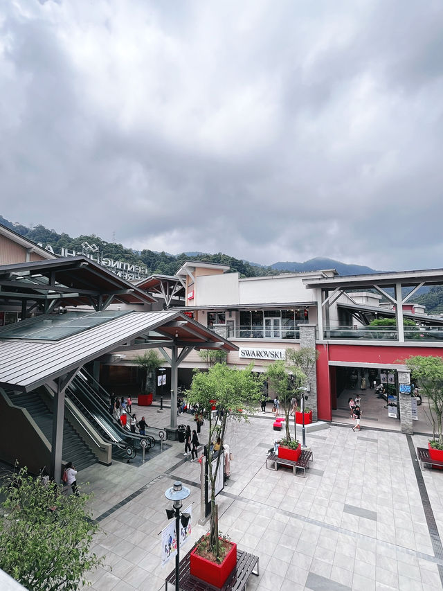 A Shopper’s Paradise in the Clouds – Genting Premium Outlets