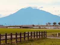 Mt. Iwaki Diary: A Solo Hiker's Spiritual Journey in Aomori** ⛰️🌸