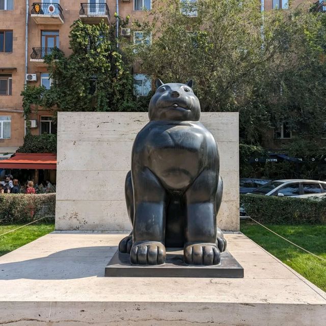 City Strolls & Chill Feels, Yerevan’s Got a Vibe