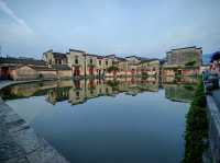 A Village Built Like an Ox, Flowing Like Water