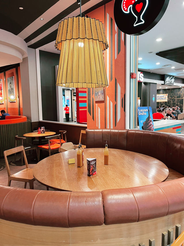 Nando’s: A Must-Try Spot for Flame-Grilled PERi-PERi Chicken Lovers 