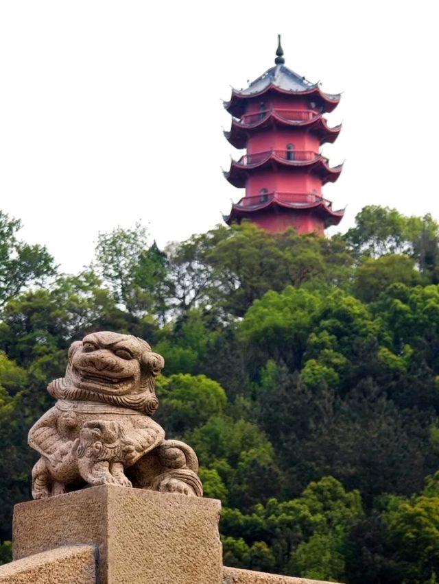 Huishan Ancient Town – Wuxi’s Living Clay Figurine Museum
