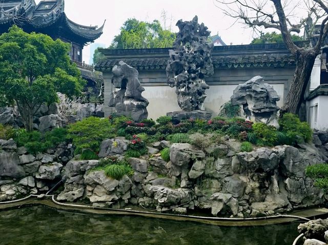 A Stroll Through Time : Yu Gardens
