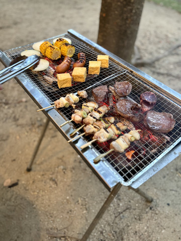 大阪・長居】手ぶらで楽しむ自然派BBQ！夜も楽しめるナイターセットが