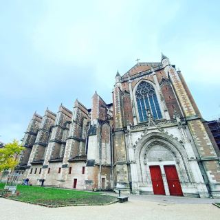 Menemukan Pesona Cathédrale Saint Étienne