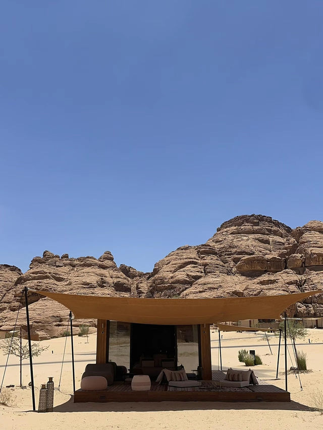 【サウジアラビア】一生に一度は行きたい絶景ホテル🥹‼️