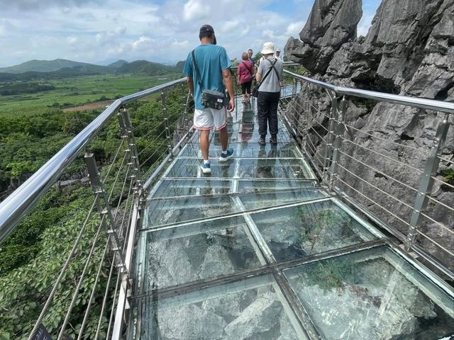 「地表最狂石林」富川•神劍石林景區「橫看成嶺側成峰」 「地表最狂石林」富川•神劍石林景區「橫看成嶺側成峰」
