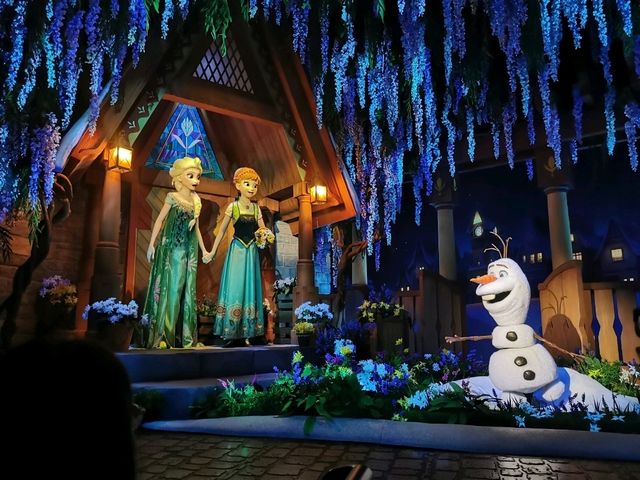 💙❄️ World of Frozen, Hong Kong Disneyland 🏔️