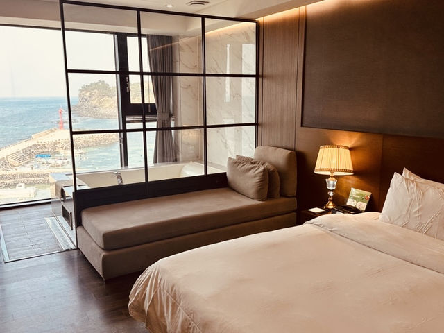 Unforgettable Experience with Unbeatable Views Unforgettable Experience with Unbeatable Views