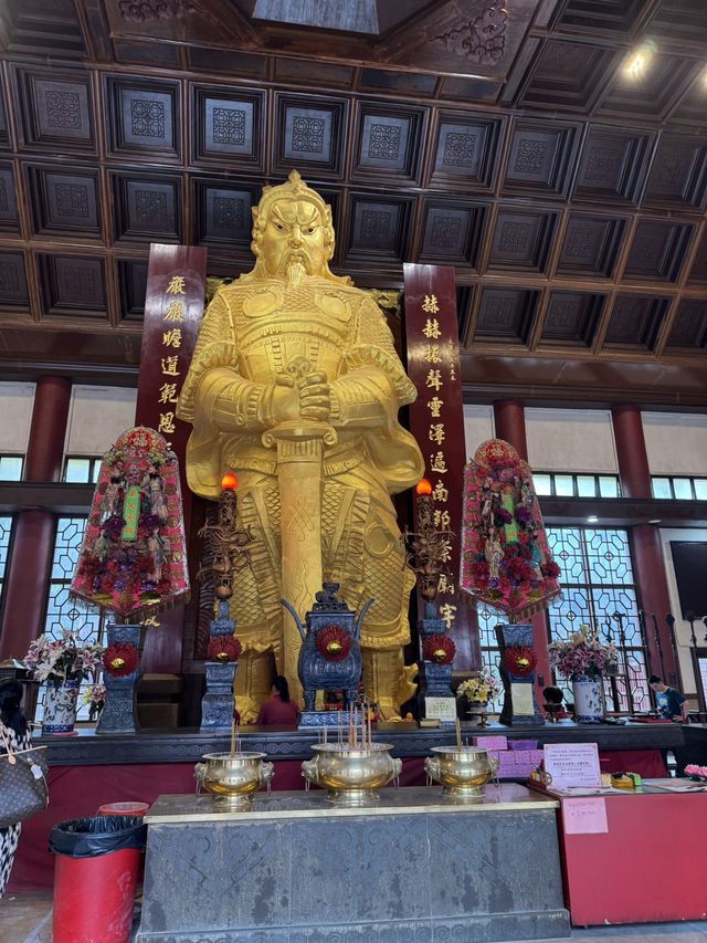 วัดที่ห้ามพลาดเมื่อมาฮ่องกง “Sha Tin Che Kung”