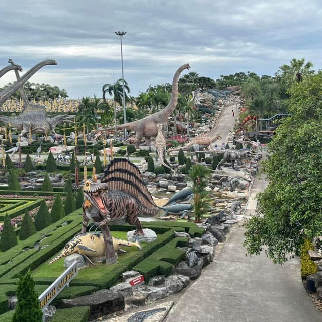 🌿 Chonburi Nong Nooch Tropical Botanical Garden — Guide 🌿 Chonburi Nong Nooch Tropical Botanical Garden — Guide