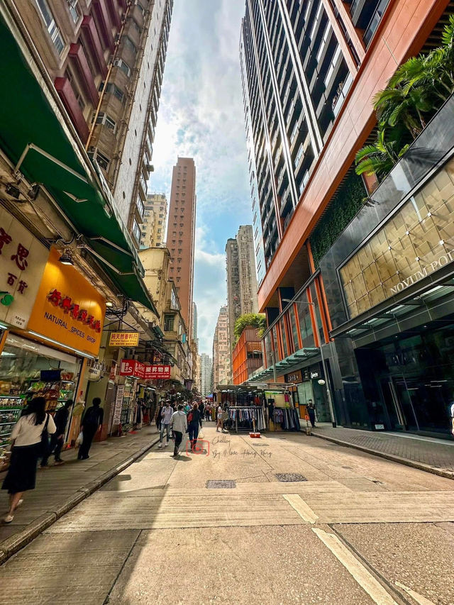 The Rhythmic Pulse of a Hong Kong Microcosm