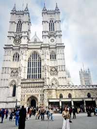 Westminster Abbey: A Building That Speaks in Layers
