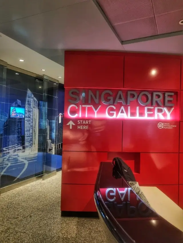 Why Every Singaporean Should Visit This Gallery at Least Once 🏙️✨