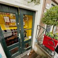 ☕ Quintessential English High Tea on the Canal