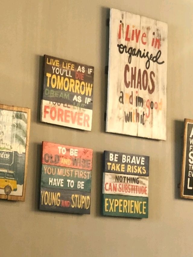 A QUAINT LITTLE CAFÉ WITH DELICIOUS RED VELVET PANCAKES.