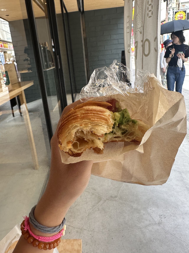 🇯🇵奈良一日遊|鹿群×古寺×人氣咖啡甜品巡禮✨ 🇯🇵奈良一日遊|鹿群×古寺×人氣咖啡甜品巡禮✨