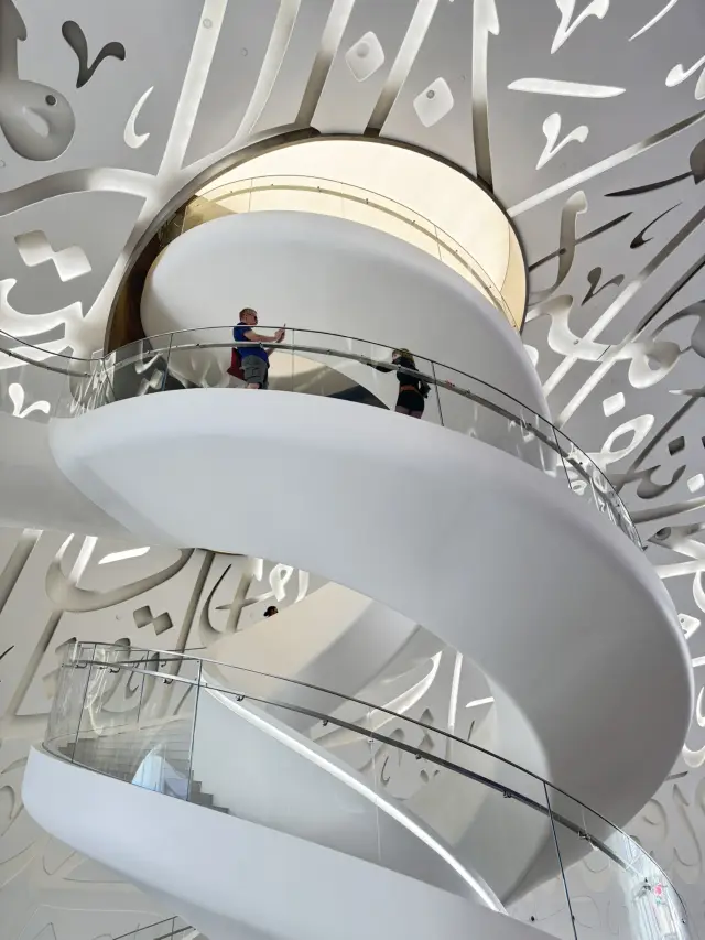 建築美學與節日氛圍完美融合