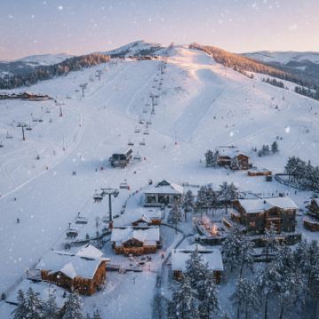 Snow Dreamscape⛷️