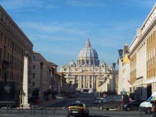 바티칸 시국: 그 자체로 하나의 세계처럼 느껴지는 세상에서 가장 작은 나라 。
