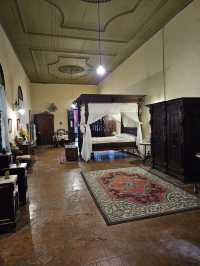 A Glimpse into the Gilded Past: Tjong A Fie Mansion 🏯✨