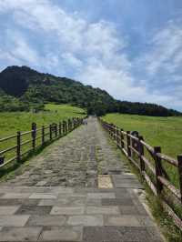 Seongsan Ilchulbong (성산일출봉), Jeju’s Famous Sunrise Peak